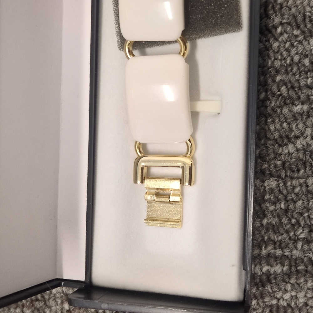 Gruen Women's White Blocky 8" Watch - Picture 3 of 5